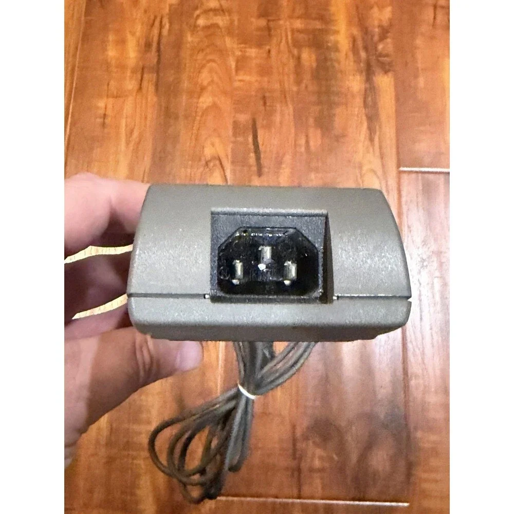 Vintage OEM Apple M1893 PowerBook 500 520 540 550 AC Charger Power Supply